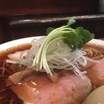 中華そば しば田 - 丁寧な盛り付け