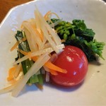蕎麦ひら井 - トマトと菜の花のお浸し