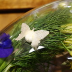 セララバアド - りんごの蝶々