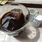 ラパン・アジル - アイスコーヒー