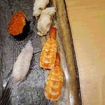 Sushi Sakaya Ippo - 単品エビ、イクラ、etc