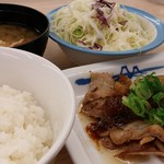 松屋 - 豚バラにんにく味噌定食