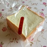 グランシャリオ - 食パン、216円です。