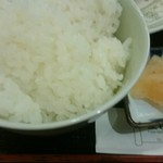 Maimon Ya - ご飯と漬け物