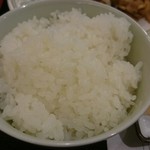 Maimon Ya - ご飯と漬け物