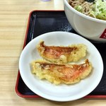 名代 箱根そば - 餃子っぽいけど カサゴ天です。