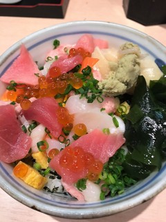Sushi Yuuraku - 海鮮丼