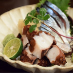 Koji Koji - 久里浜産タコ刺@980円＋税