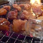 炭火ホルモン焼肉 ぶぶのすけ - 七輪