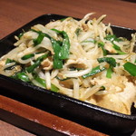 魚民 - ニラともやしの旨だれ炒め