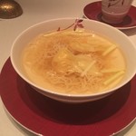 広東料理 センス - 香港細麺の雲呑麺