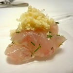 ウシマル - 勝浦朝採れスズキのタルタル