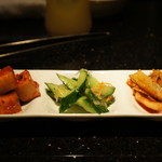 焼肉もとぶ牧場 - キムチ盛り