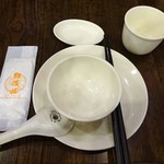 點水樓 - テーブルセッティング