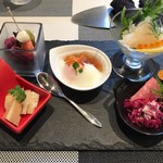 BISTRO himaru - 前菜が初めに出てきます。