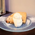 チサ カフェ - チサさんのふわふわシフォンケーキ