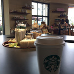 Starbucks - 店内