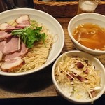 荏原町 しなてつ - チャーシューワンタンつけ麺