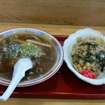 山しろ - 小ラーメン、チャーハンセット。