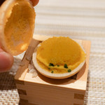 SUGALABO - 生のからすみと卵黄の最中