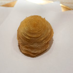 SUGALABO - 新玉ねぎとブルーチーズのパイ