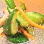 鳥玖 - キュウリとイカのピリ辛 300yen
