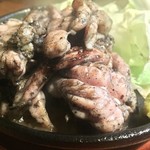 鳥玖 - せせり炭火炙り 580yen