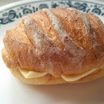 トラン・ブルー - パンバニーユ  バター付き   バター無しもありますよ