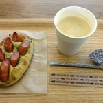 アルチザナル - バジルソーセージ＆コーヒー