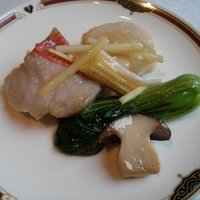 龍天門 - 金目鯛、帆立と産地直送野菜の炒め