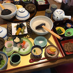 茶茶 - とろろ御膳　山　税別3,000円