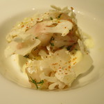 リストランテ サクラ - カリフラワーのパンナコッタ　甘海老　コンソメジュレ　七味唐辛子