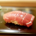 鮨みなと - ［2017/03］寿司② 紀伊勝浦産中とろの握り