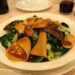 Tak Kee Chiu Chou Restaurant - 鮑片扒小白菜（例）