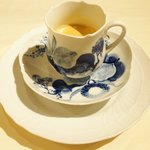 フレンチ サクラ - ディナーコース 7371円 のコーヒー