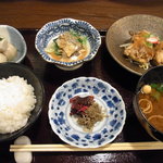 まぐろほほ肉唐揚げのランチ