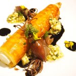 フレンチ サクラ - ディナーコース 7371円 のホワイトアスパラのパイ包み、グリュイエールチーズ、富山のホタルイカを蒸して炙り