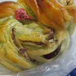 ドンク - 宇治抹茶と大納言のミルクロール