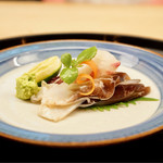 もめん - ・お造り 鯛とトリ貝