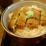 うなぎ家比呂野 - うなとろ丼のうな丼