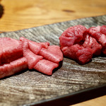 焼肉旬やさい ファンボギ - タン元 タン中 タン先 アゴ