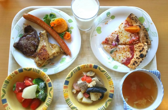 最高 50+ 高原 の テーブル 写真や食べ物の多種多様