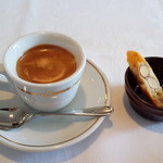 ラ ヴィオレッタ - エスプレッソと焼き菓子