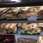 ル・グルニエ・ア・パン - ショーケース