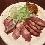 五香路 - 腸詰め（450円）