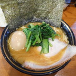 ラーメン 末廣家 - ラーメン+味付玉子（本日は超特大ＭＥＧＡサイズ）