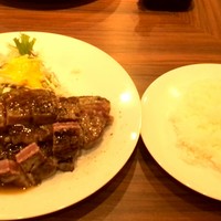 キャトルラパン 北梅田 - ステーキランチ 2枚(400g )