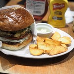 THE BURGER STAND FELLOWS - 全景