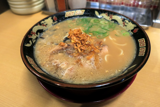 鹿児島ラーメン 豚とろ 天文館本店>