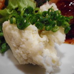 ジュイップ - しらすとクリームチーズのサラダ
